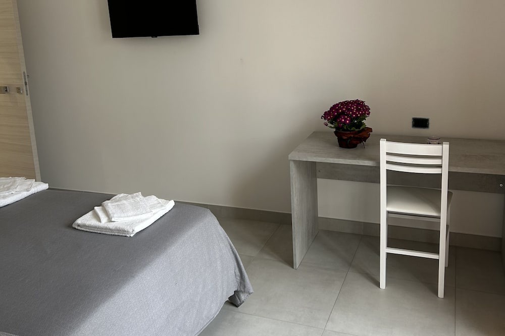 Photo of Bedroom in Nola