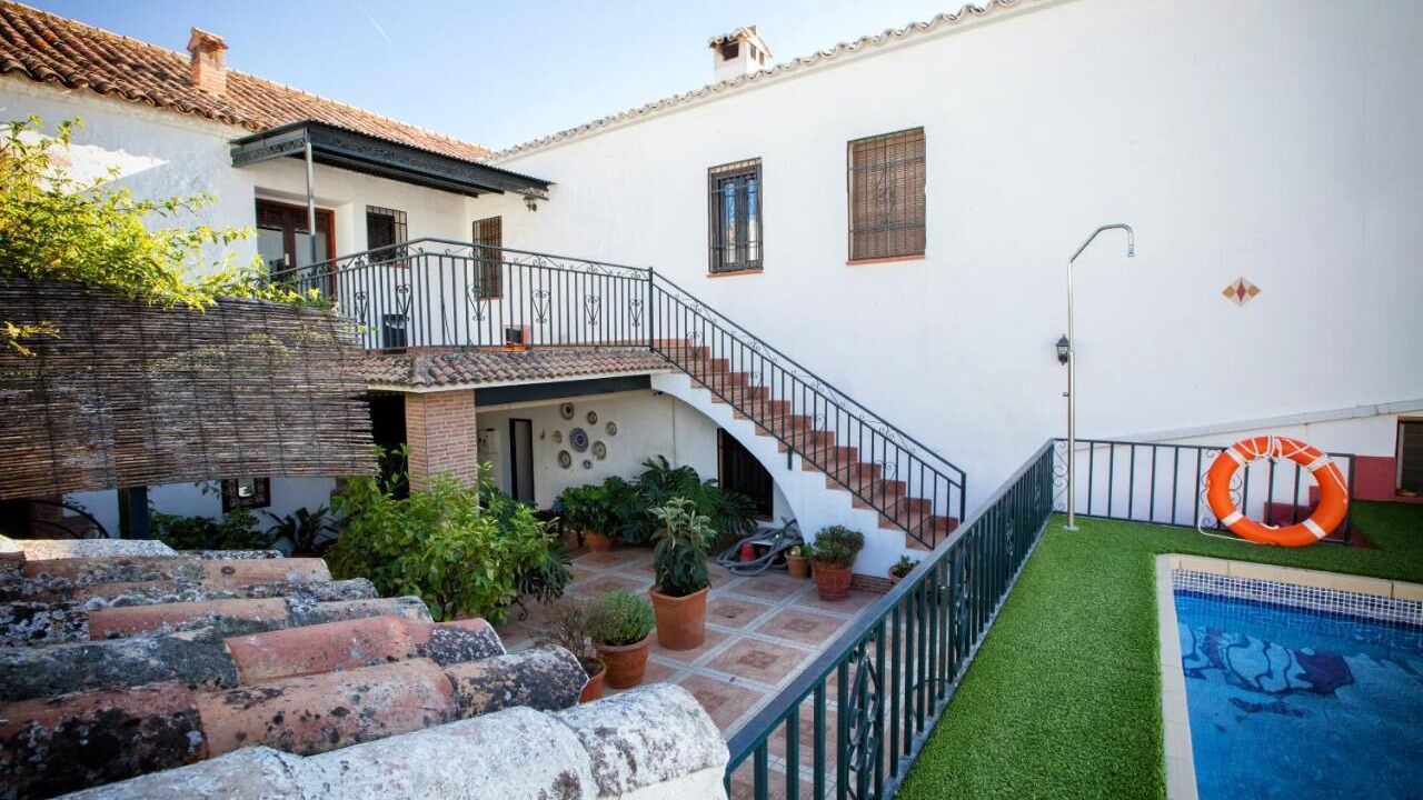 Photo of Outdoor in Guarroman