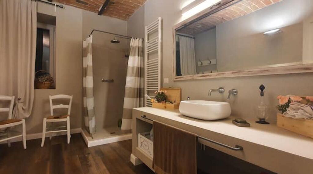 Photo of Bathroom in Bistagno