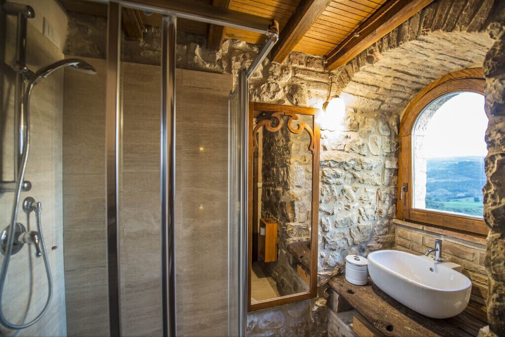 Photo of Bathroom in Todi