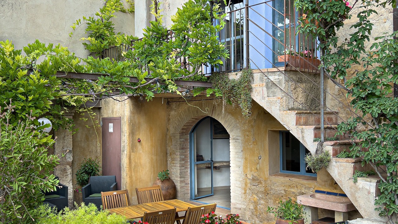 Photo of Outdoor in Centenys