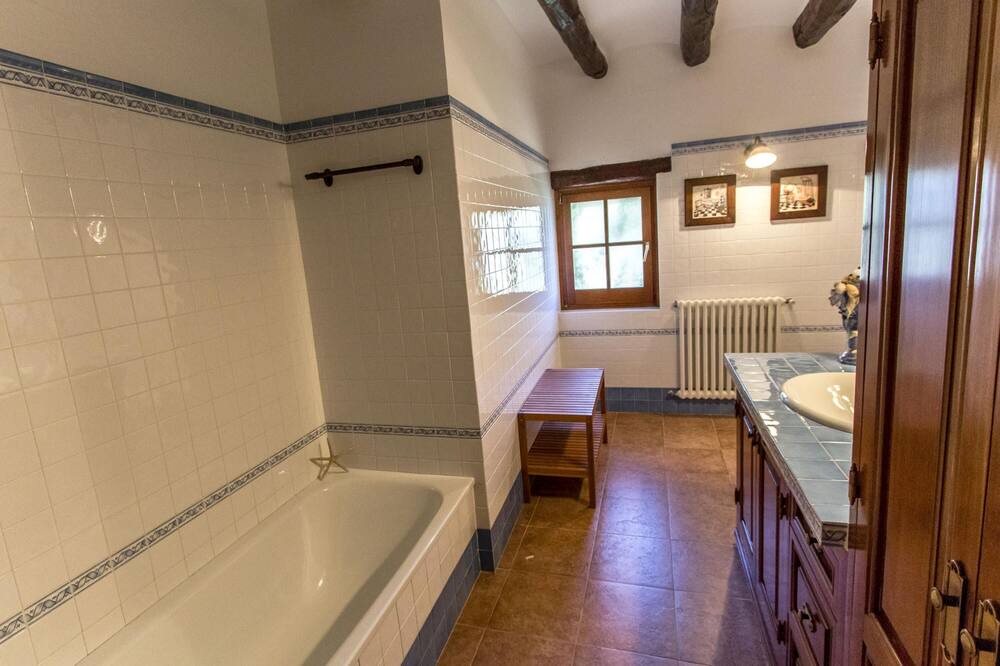 Photo of Bathroom in Santa Oliva
