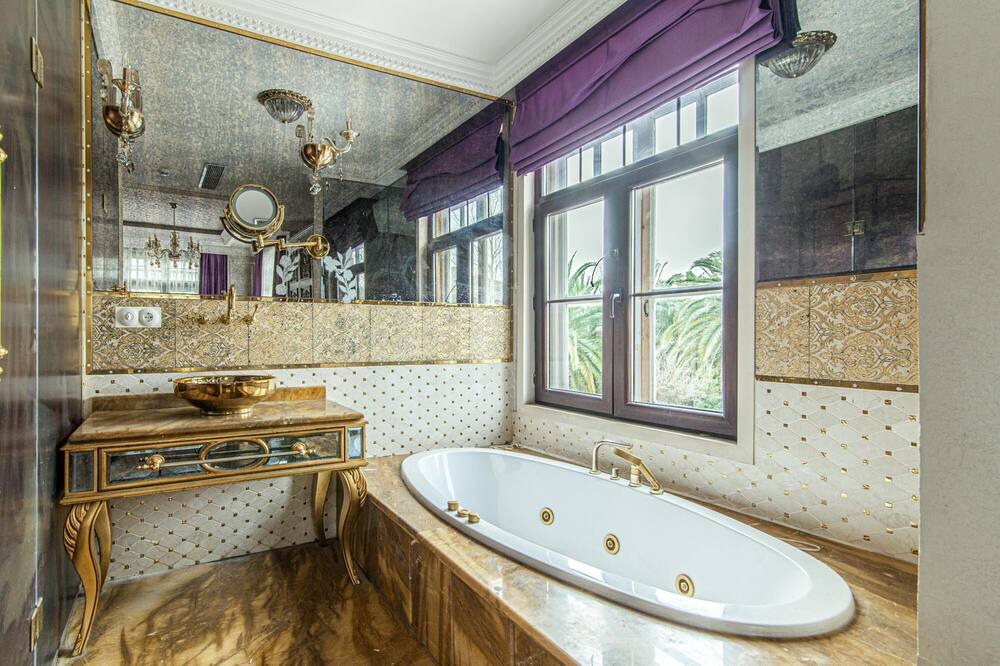 Photo of Bathroom in Beylerbeyi