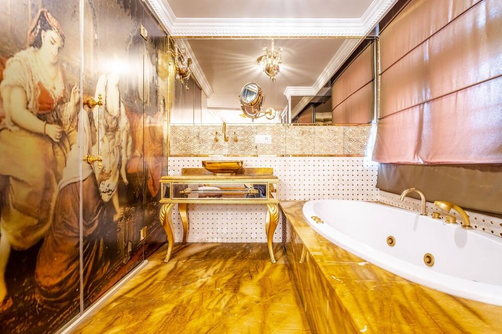 Photo of Bathroom in Beylerbeyi