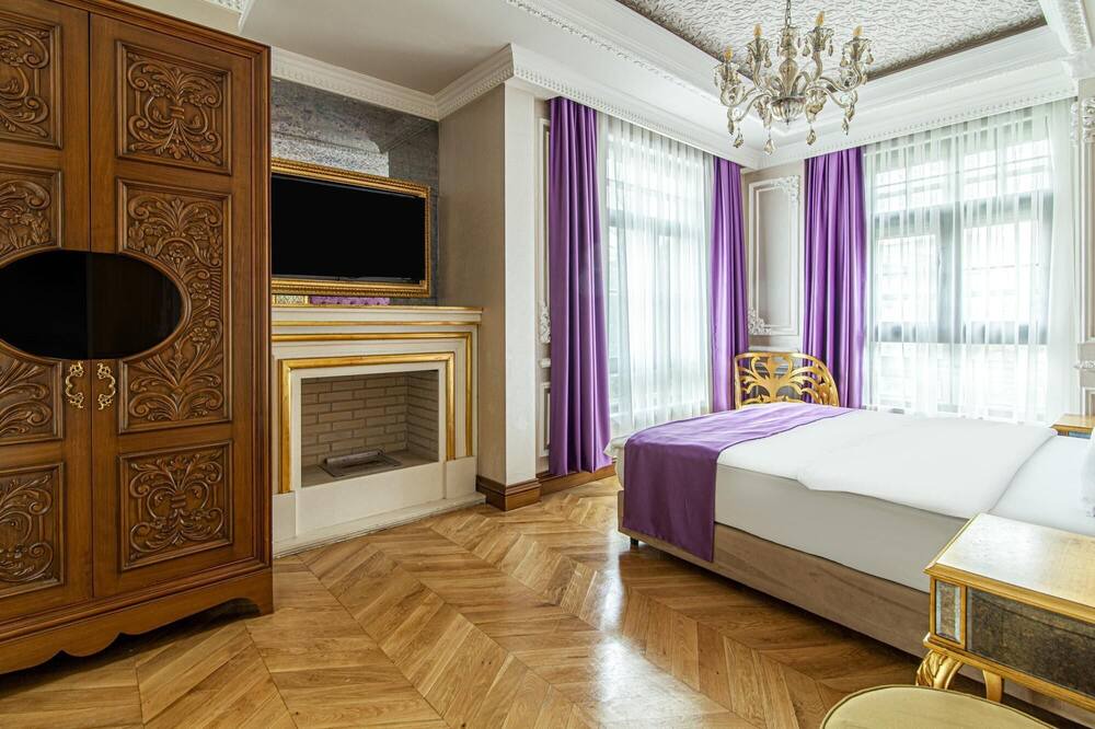 Photo of Bedroom in Beylerbeyi