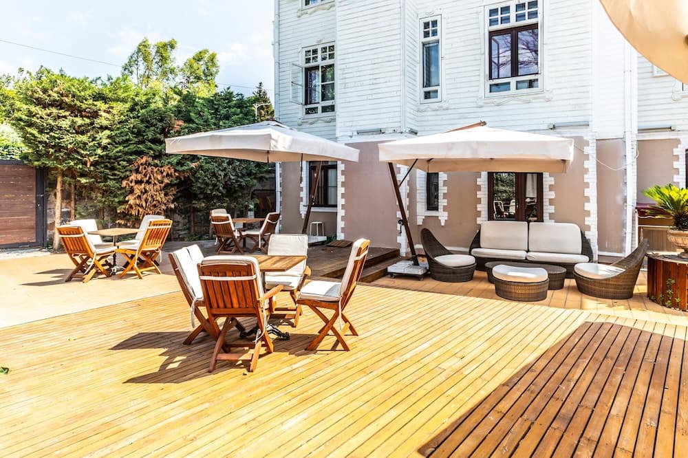 Photo of Patio Balcony in Beylerbeyi