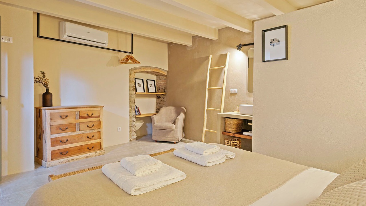 Photo of Bedroom in La Pera