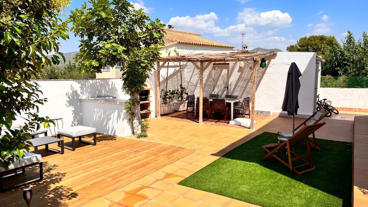 Photo of Outdoor in La Bisbal del Penedes