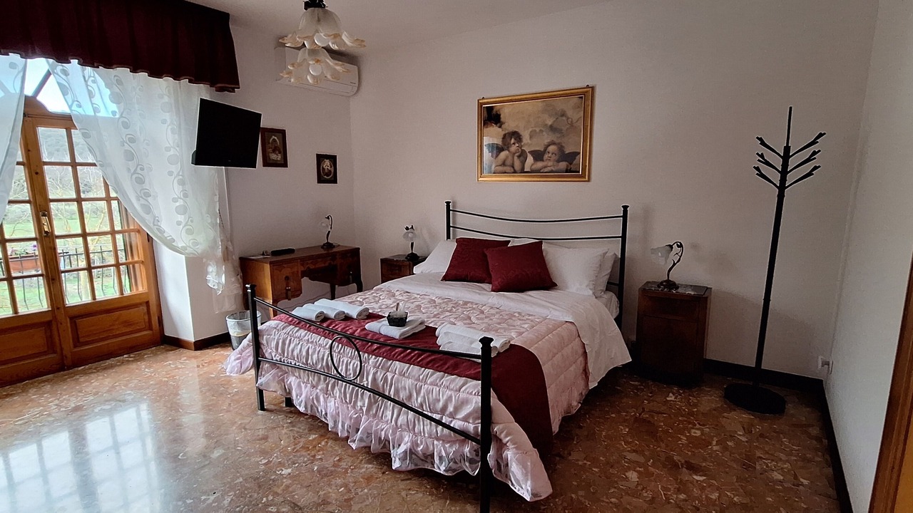 Photo of Bedroom in Capocavallo