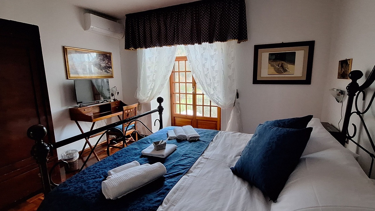 Photo of Bedroom in Capocavallo