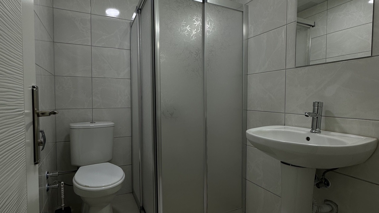 Photo of Bathroom in Karesi