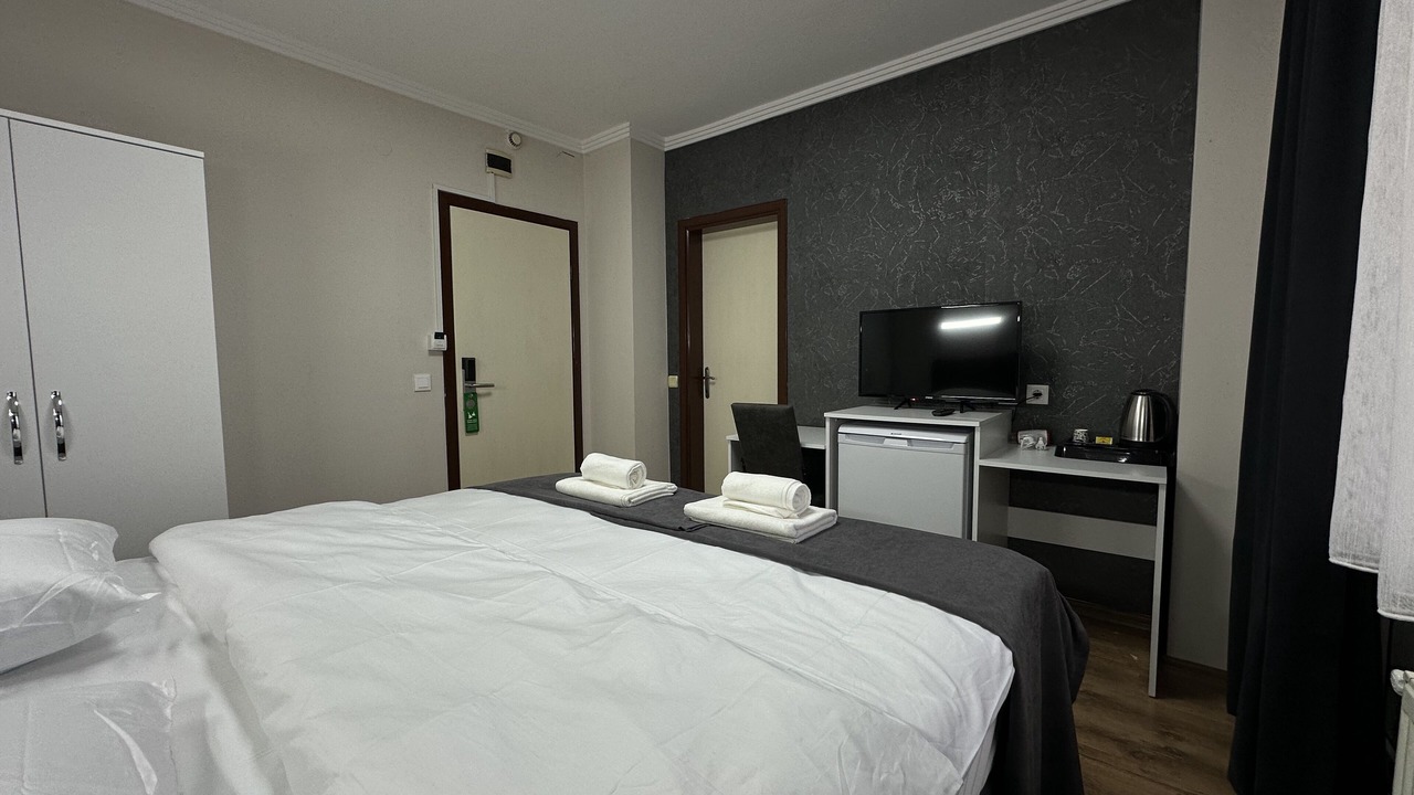 Photo of Bedroom in Karesi