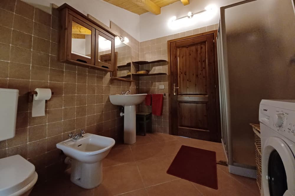 Photo of Bathroom in Canevare