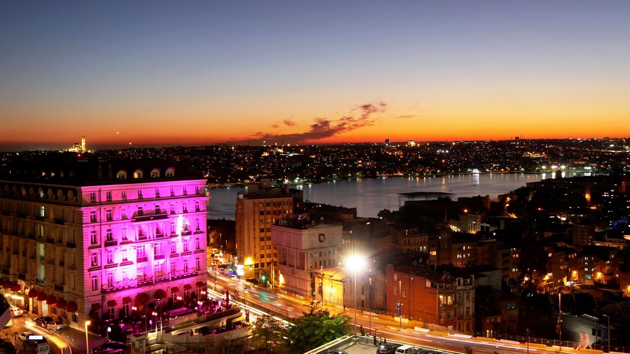 Photo of Outdoor in Pera