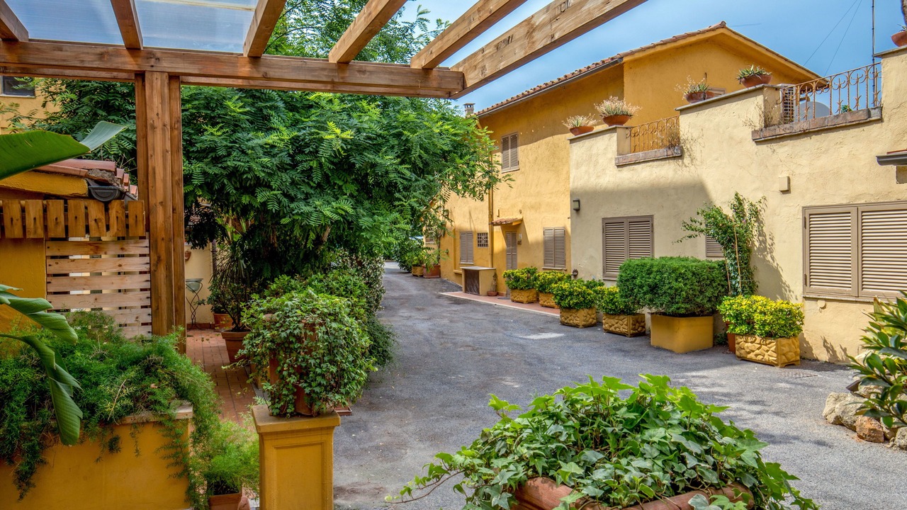 Photo of Outdoor in Quartiere XX Ardeatino