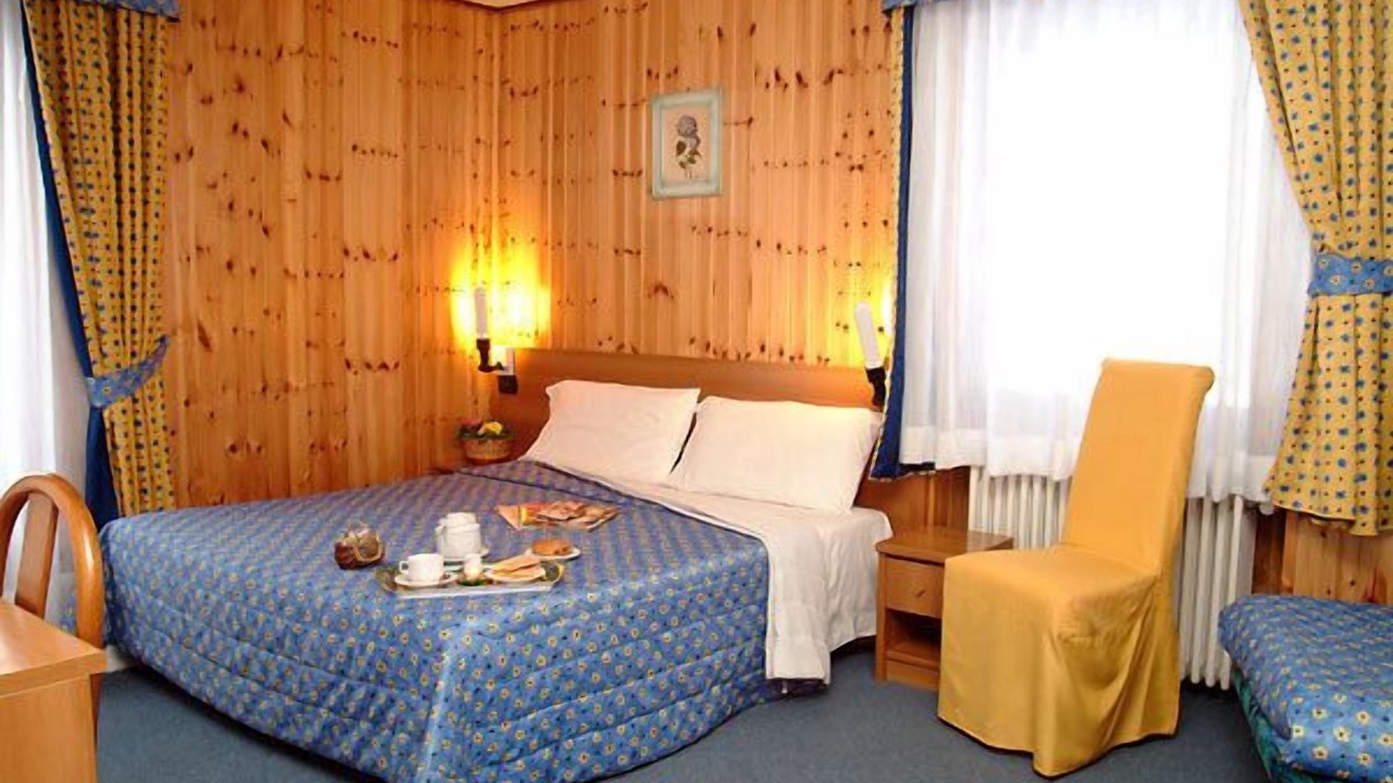 Photo of Bedroom in Antey-Saint-Andre
