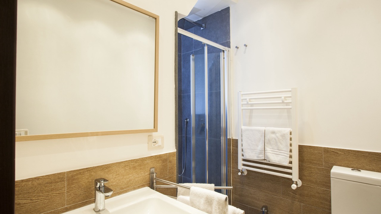Photo of Bathroom in Picanello-Ognina-Barriera-Canalicchio