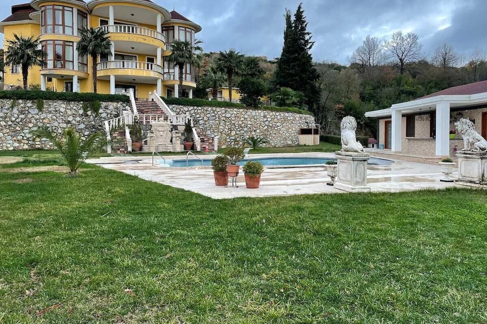 Photo of Outdoor in Altinova