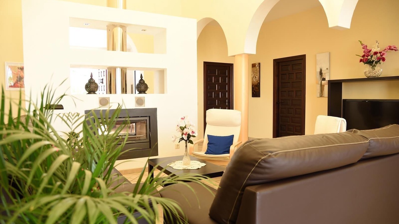 Photo of Outdoor in Lora Del Rio