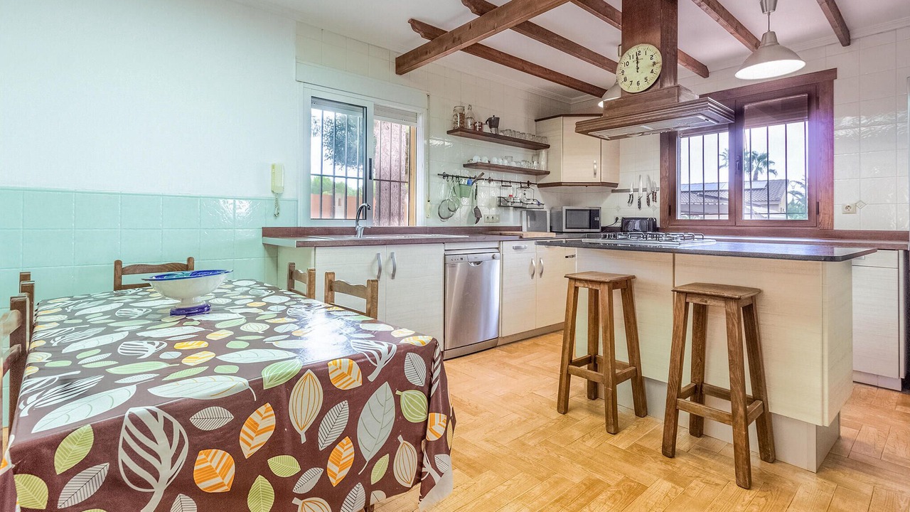 Photo of Kitchen in Los Arenales del Sol