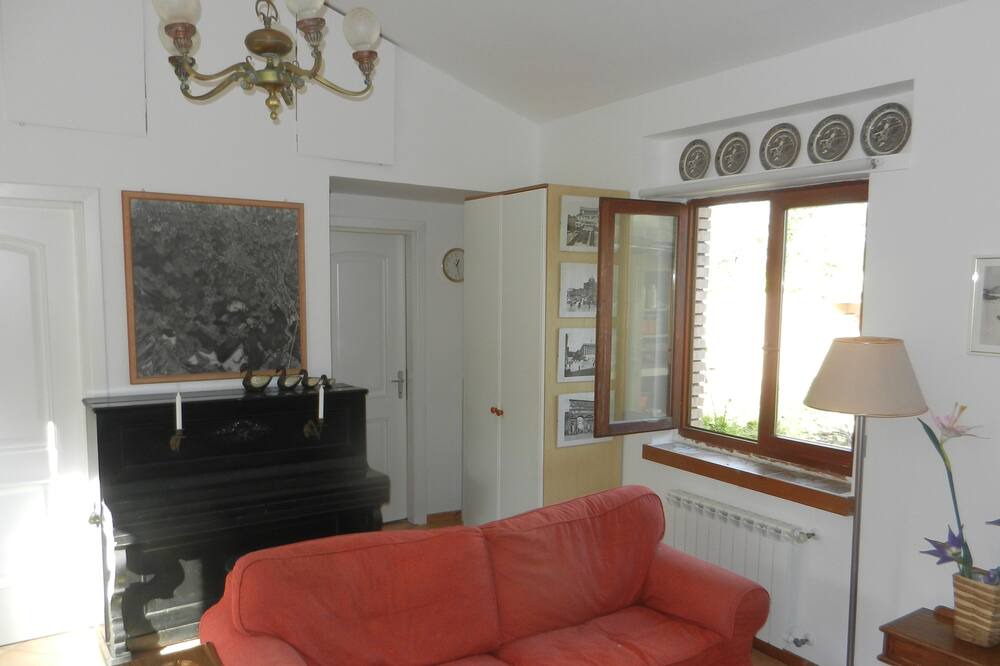 Photo of Livingroom in Priverno
