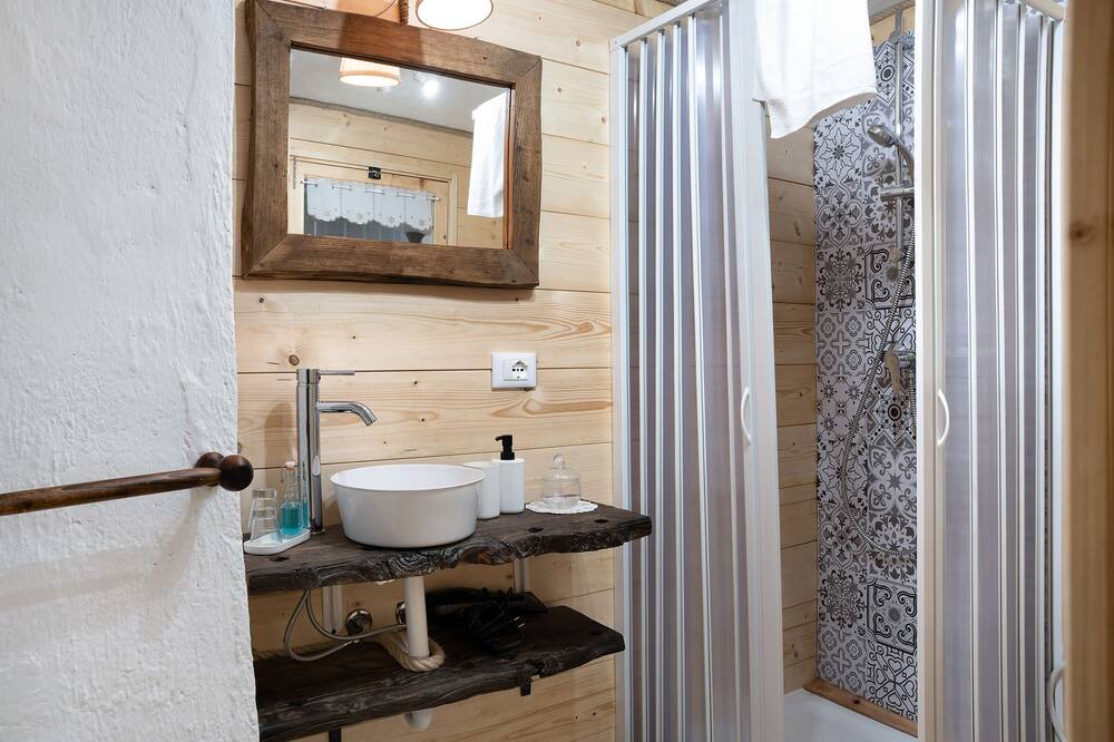 Photo of Bathroom in Venasca