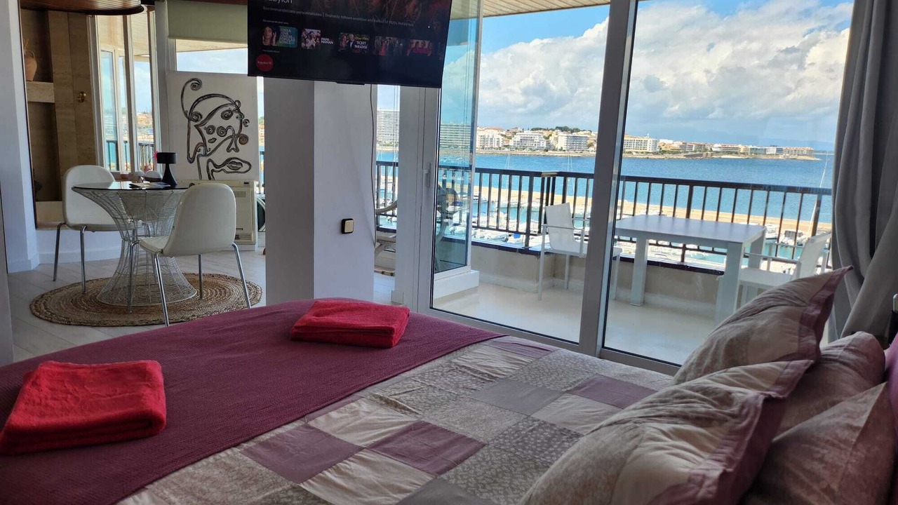 Photo of Others in L'Escala