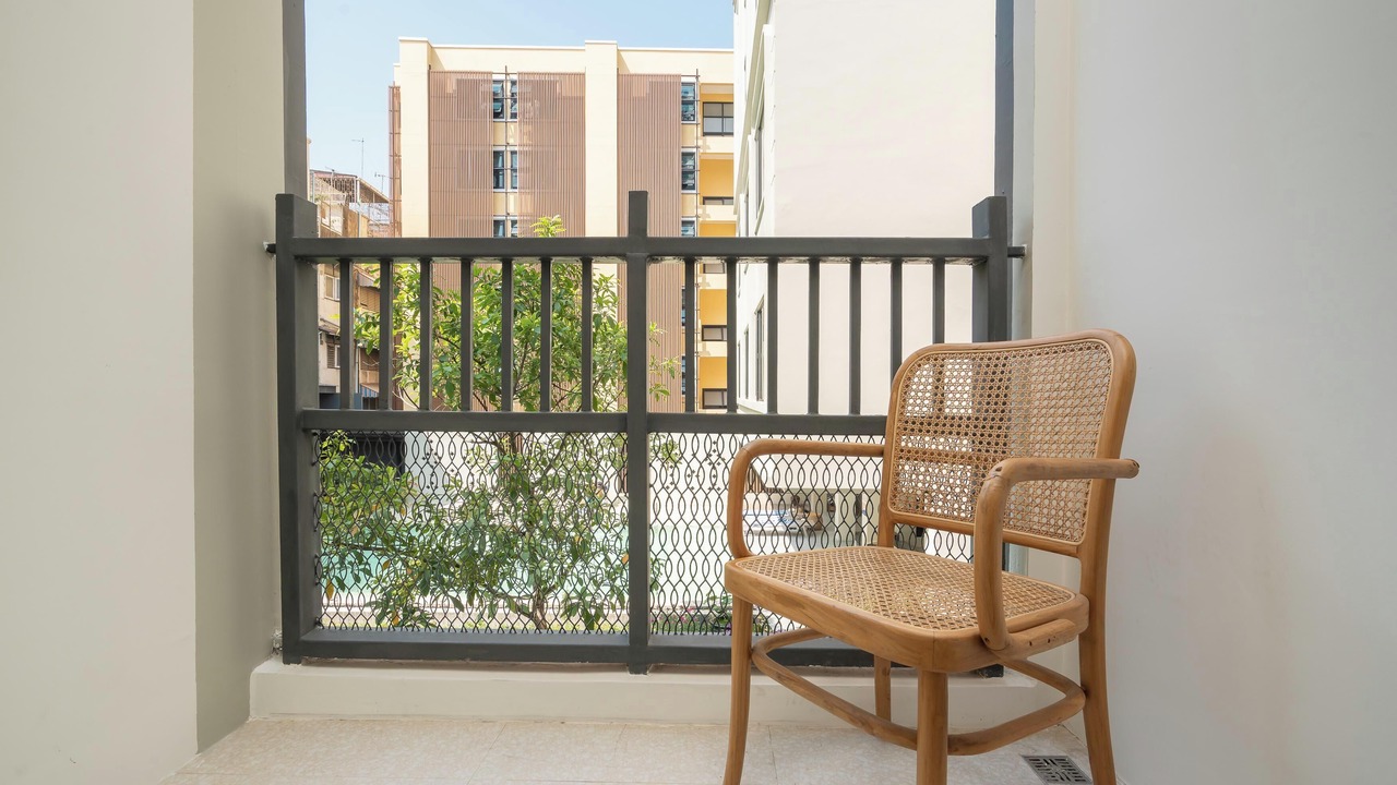 Photo of Patio Balcony in Bang Khun Phrom