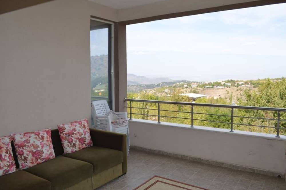 Photo of Livingroom in Hacilar