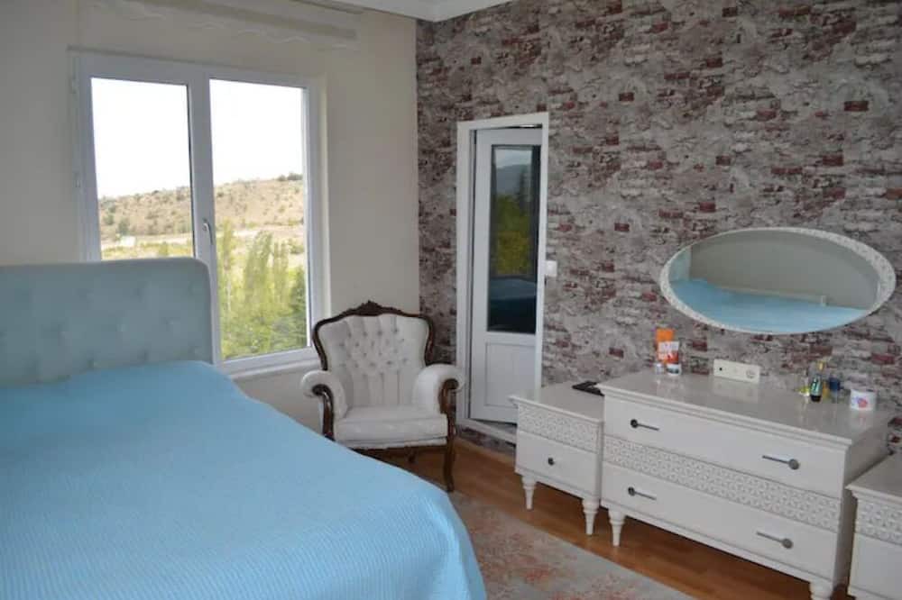 Photo of Bedroom in Hacilar