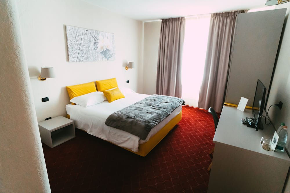 Photo of Bedroom in Verres