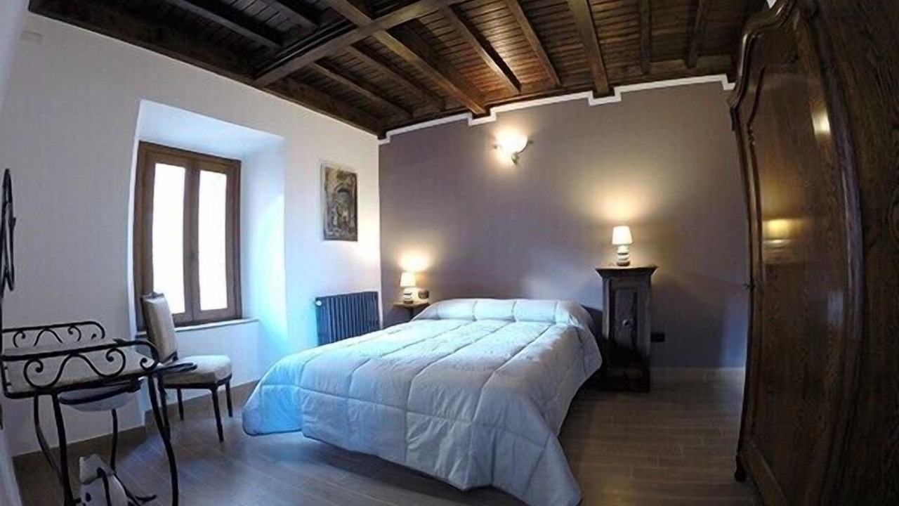 Photo of Bedroom in Fumone