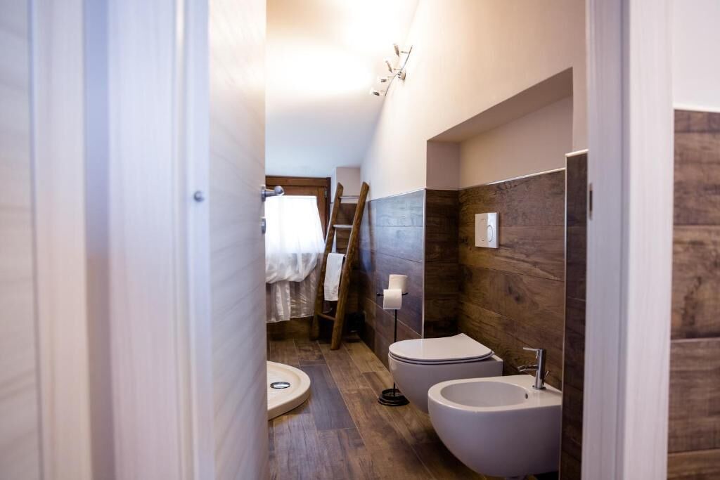 Photo of Bathroom in Roncola