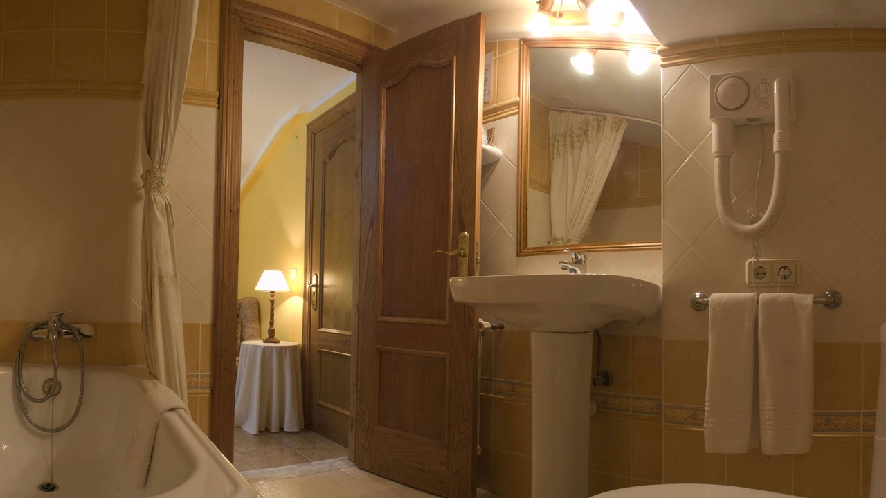 Photo of Bathroom in Corao