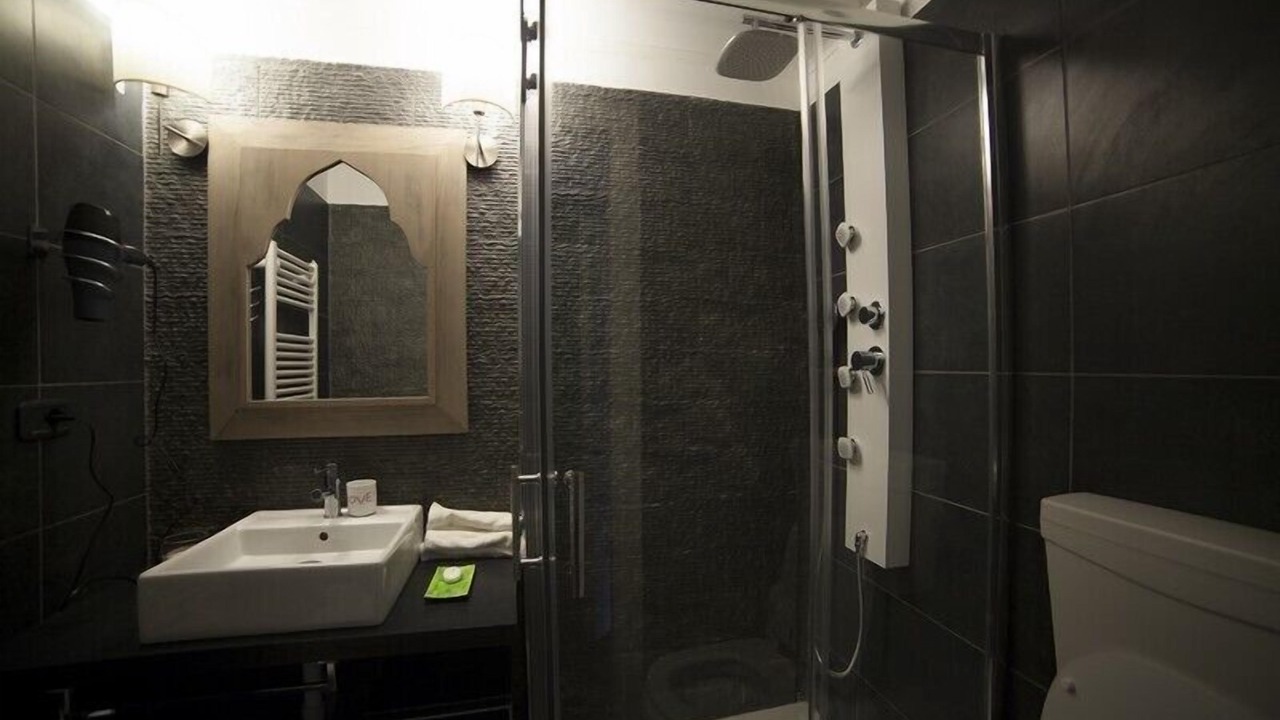 Photo of Bathroom in Historic Centre