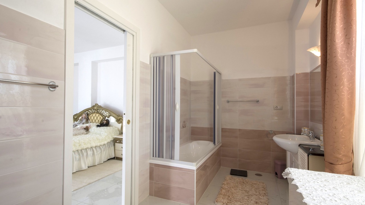 Photo of Bathroom in Praia a Mare