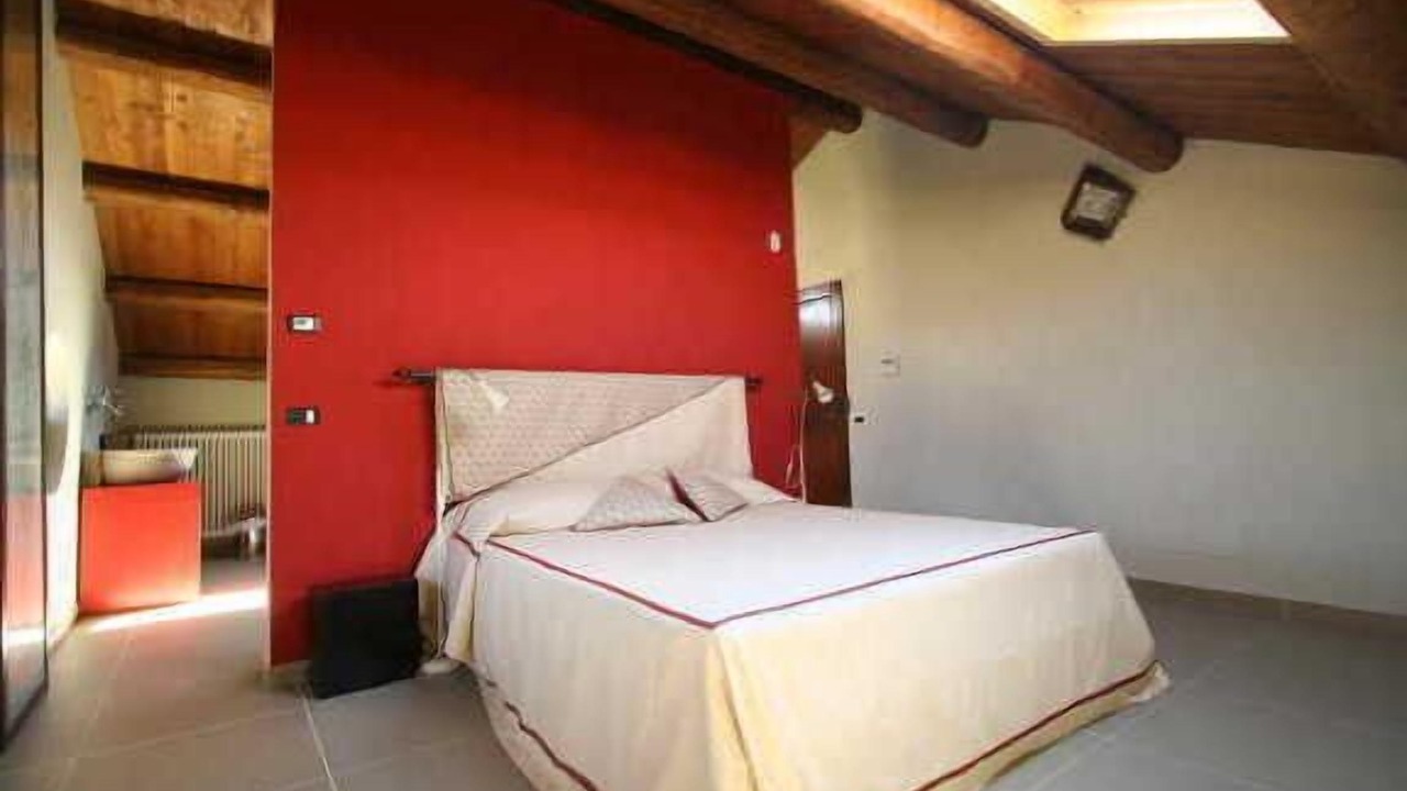 Photo of Bedroom in Vaglio Serra