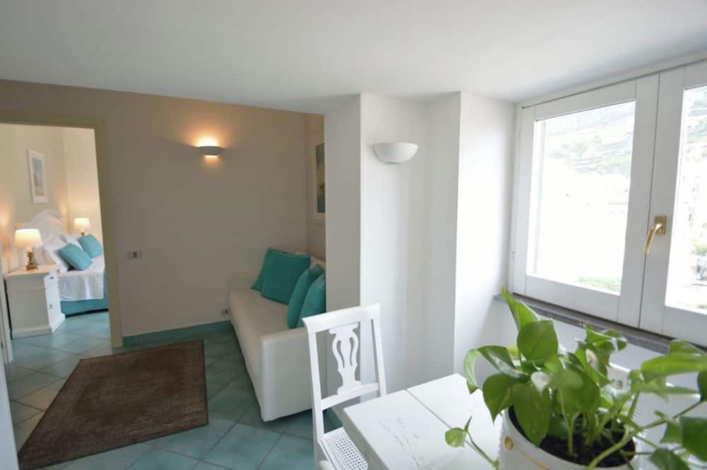 Photo of Livingroom in Minori