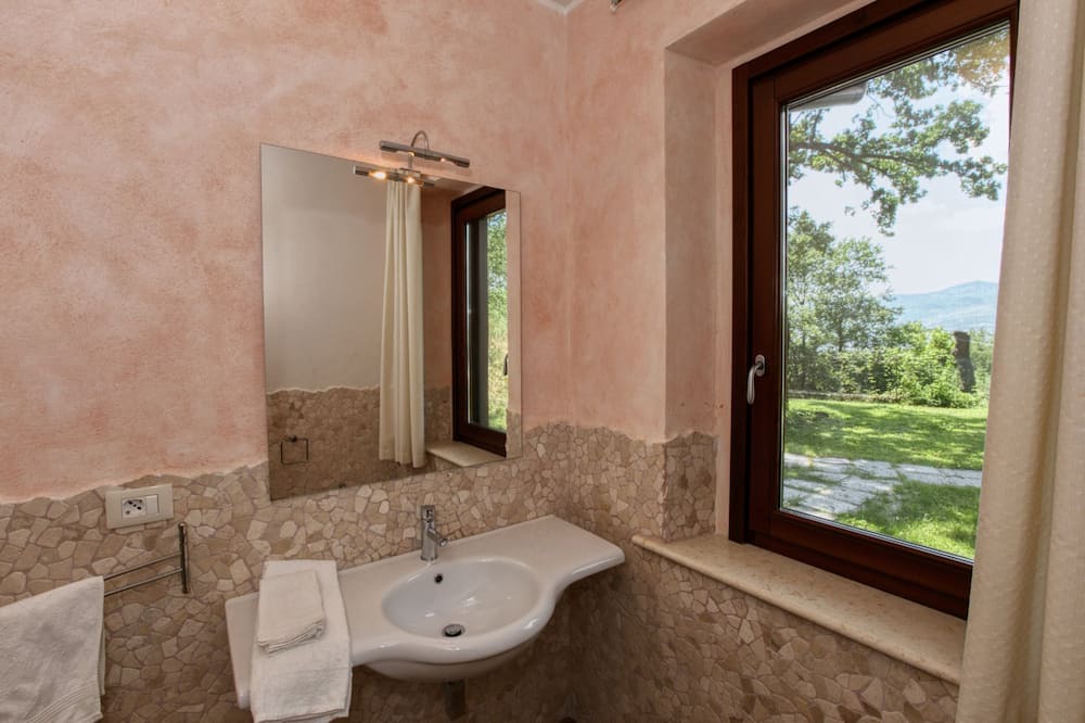 Photo of Bathroom in San Valentino In Abruzzo