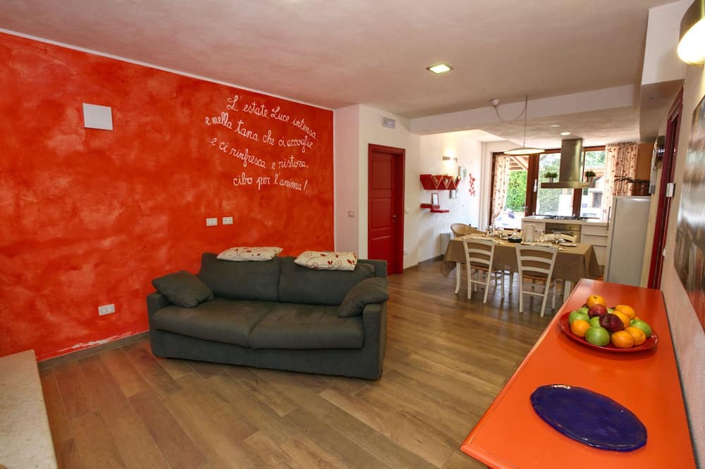 Photo of Livingroom in San Valentino In Abruzzo