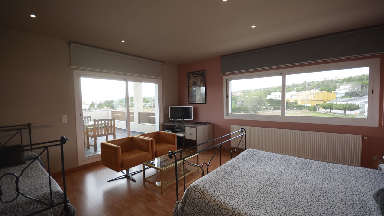 Photo of Bedroom in Llers