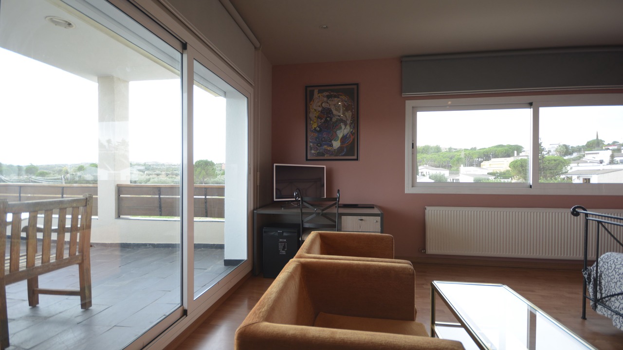 Photo of Bedroom in Llers