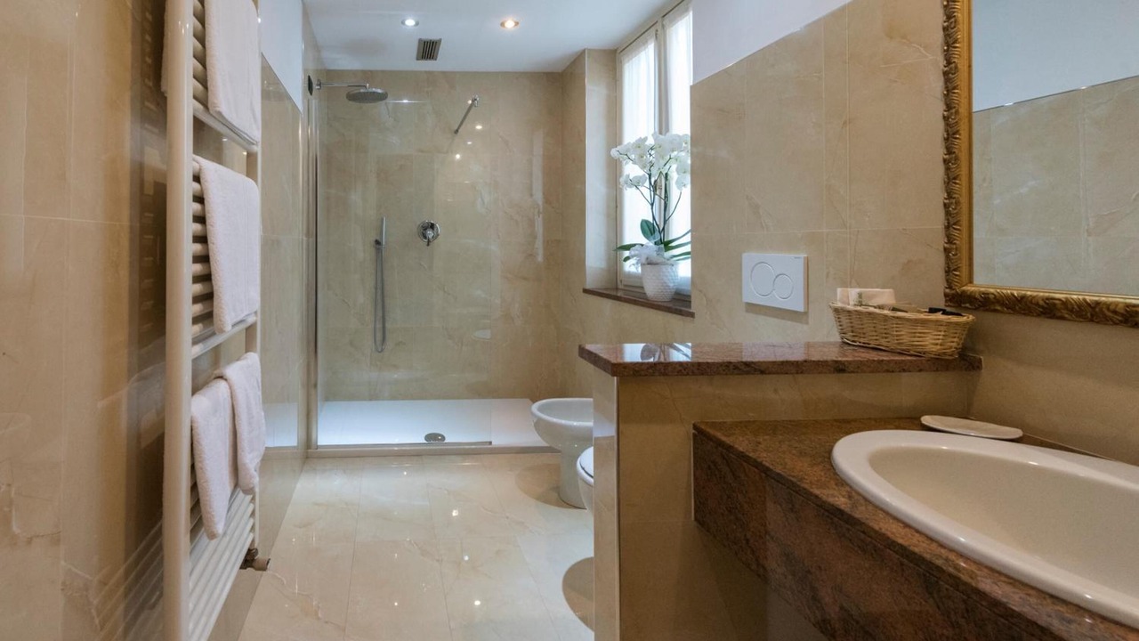 Photo of Bathroom in Cavour