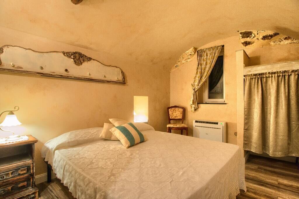 Photo of Bedroom in Borgomaro