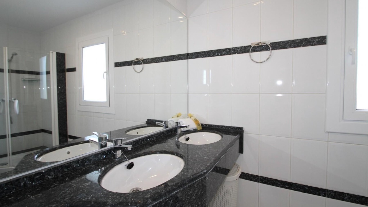 Photo of Bathroom in Miami Platja