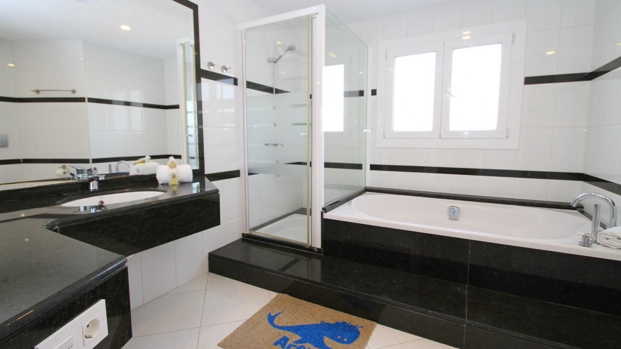 Photo of Bathroom in Miami Platja