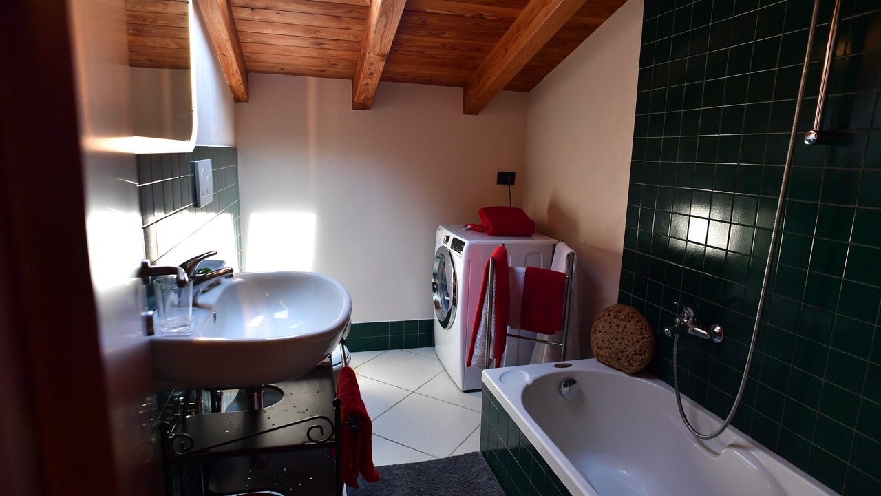 Photo of Bathroom in Loano