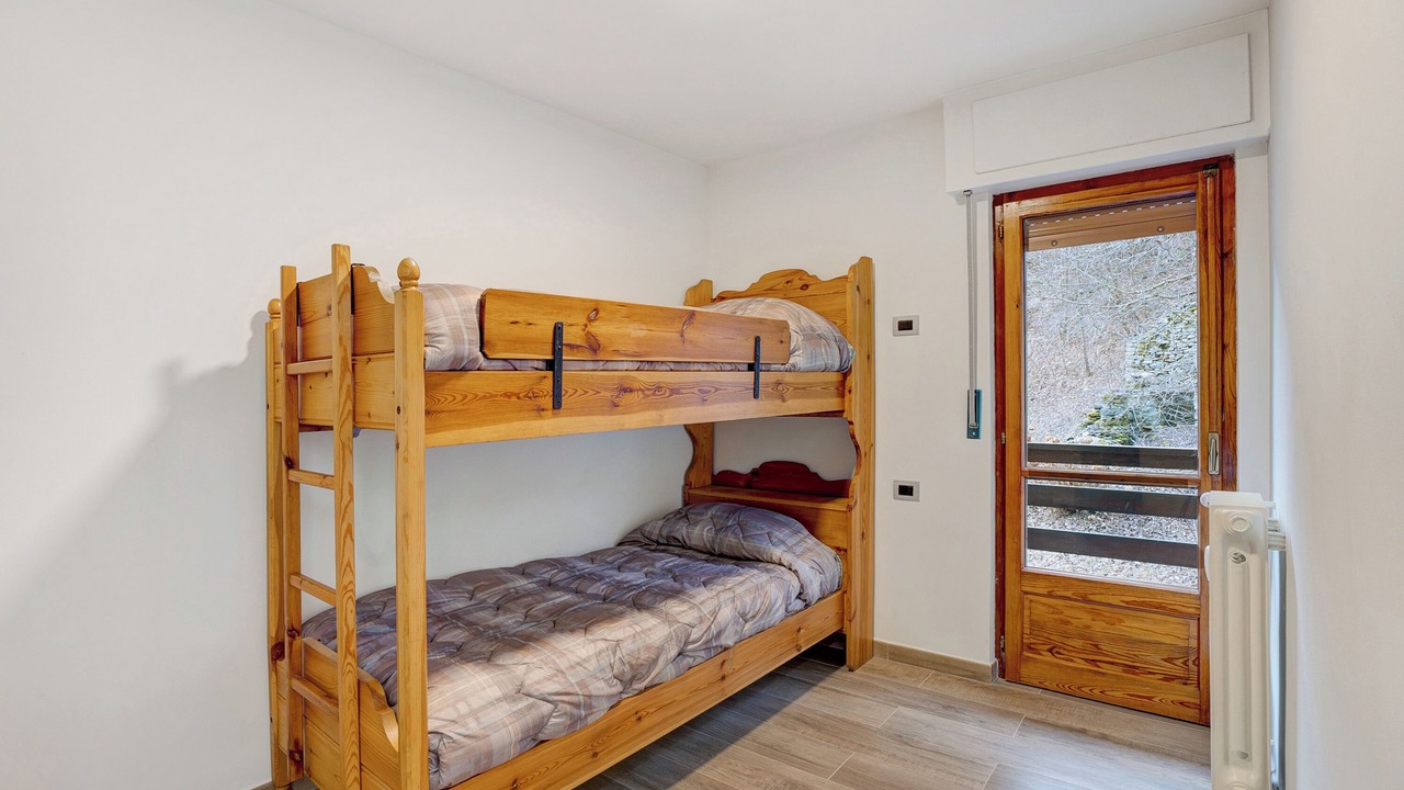 Photo of Bedroom in Piode