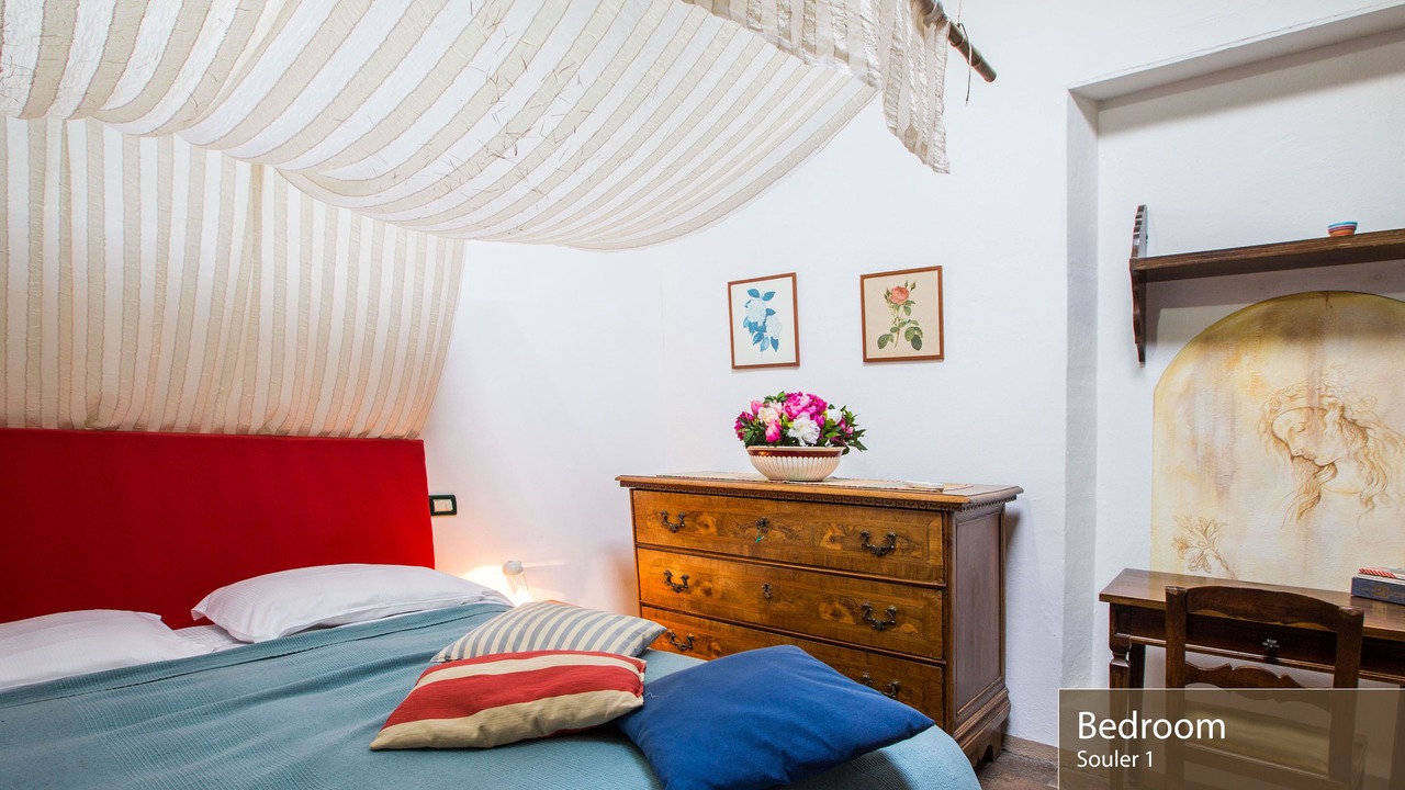 Photo of Bedroom in Toscolano Maderno