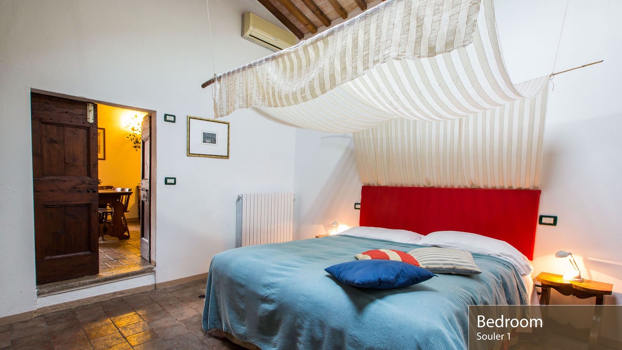 Photo of Bedroom in Toscolano Maderno